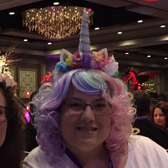 Meet your Posher, Stacy - Picture 1 of 1